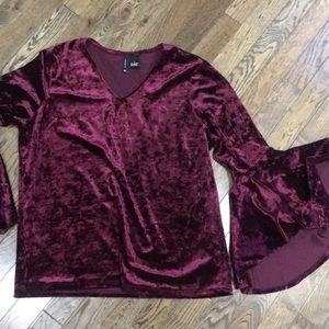 Burgundy crushed velvet top with belle sleeves